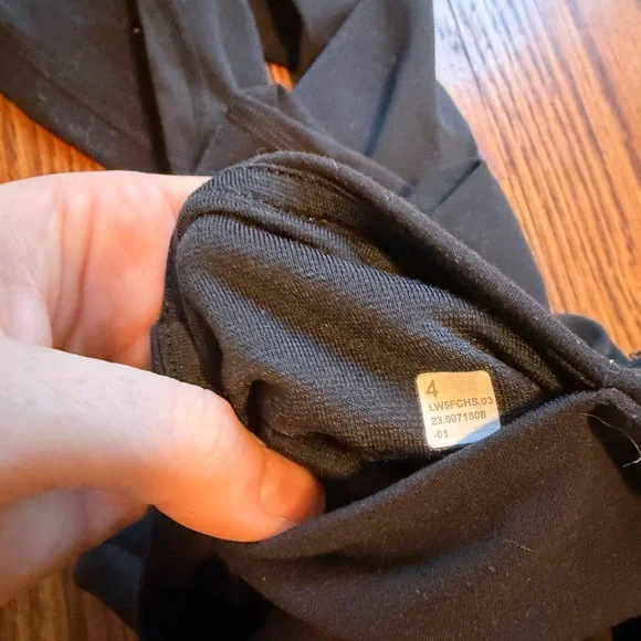 Lulu Align Flare - Picture 2 of 3